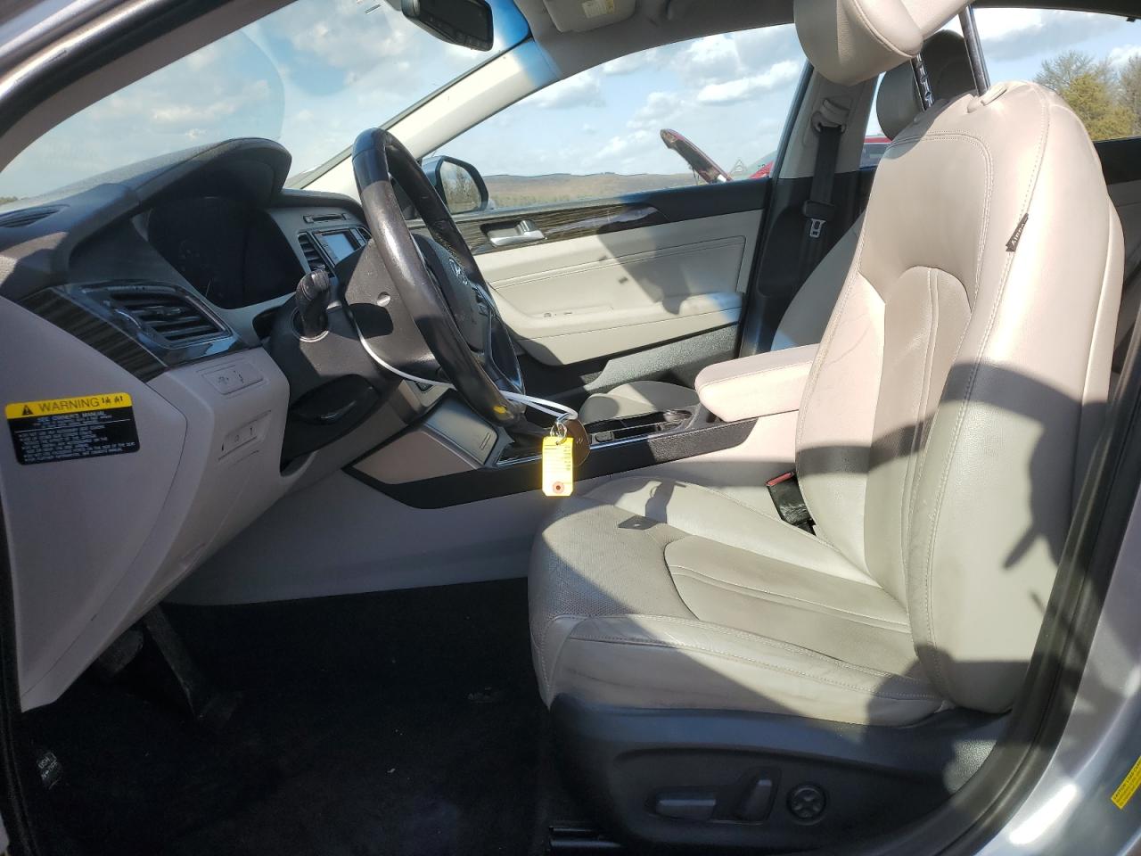 2016 Hyundai Sonata - Image 7