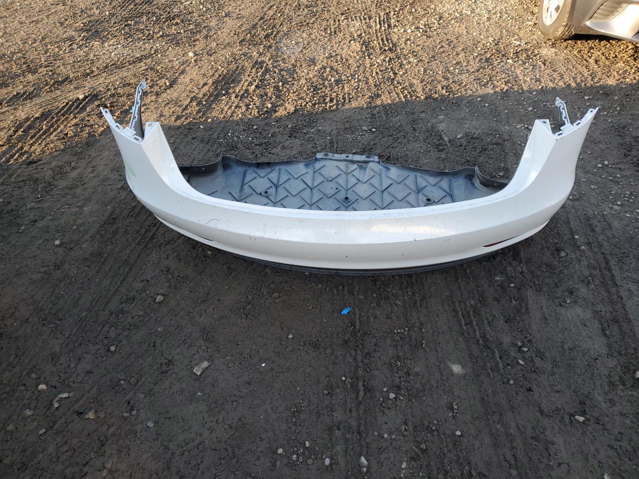 2018 Tesla Model 3 VIN: 5YJ3E1EB5JF096970 Lot: 41865235