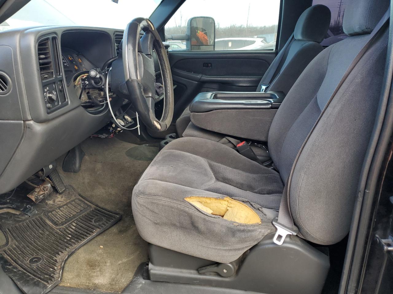2003 GMC Sierra - Image 7
