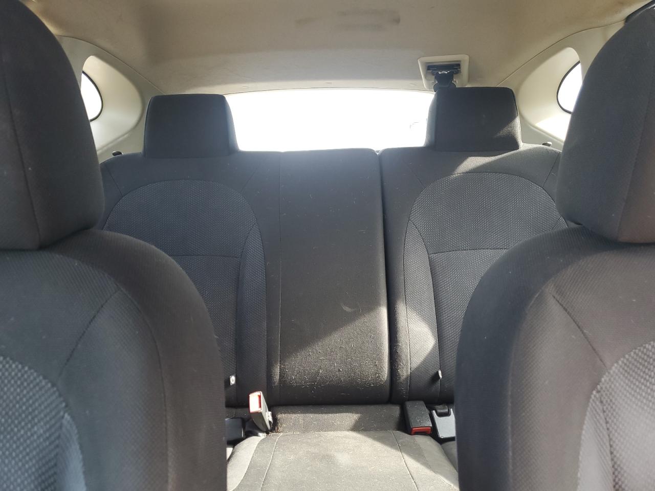 2015 Nissan Rogue - Image 10