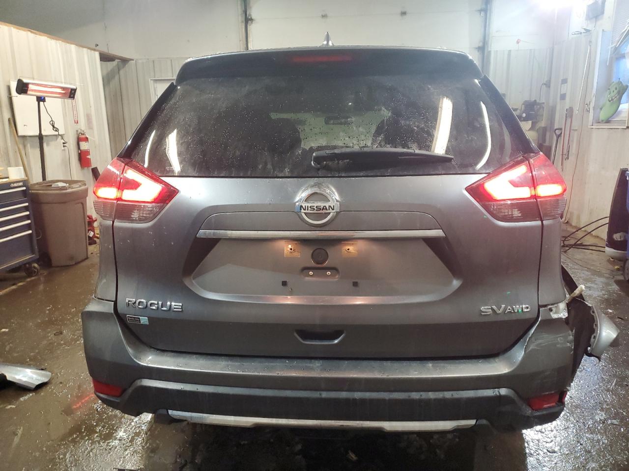 2018 Nissan Rogue - Image 6