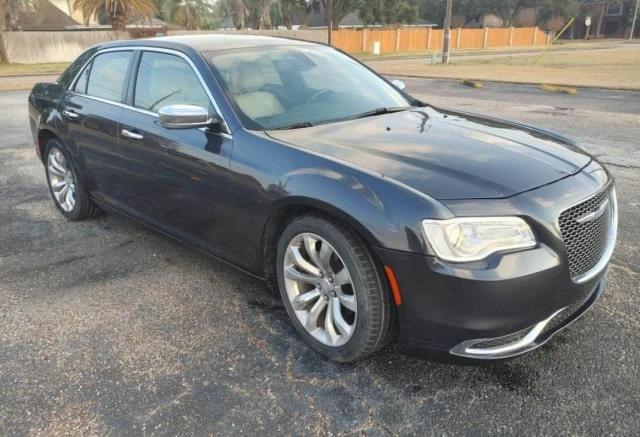  CHRYSLER 300 2018 Czarny