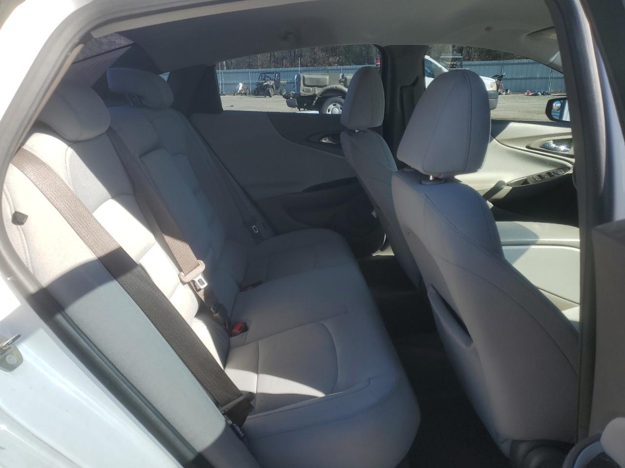 2016 Chevrolet Malibu - Image 10
