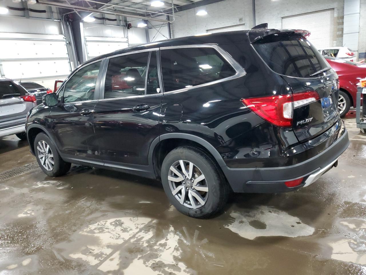 2020 Honda Pilot - Image 2