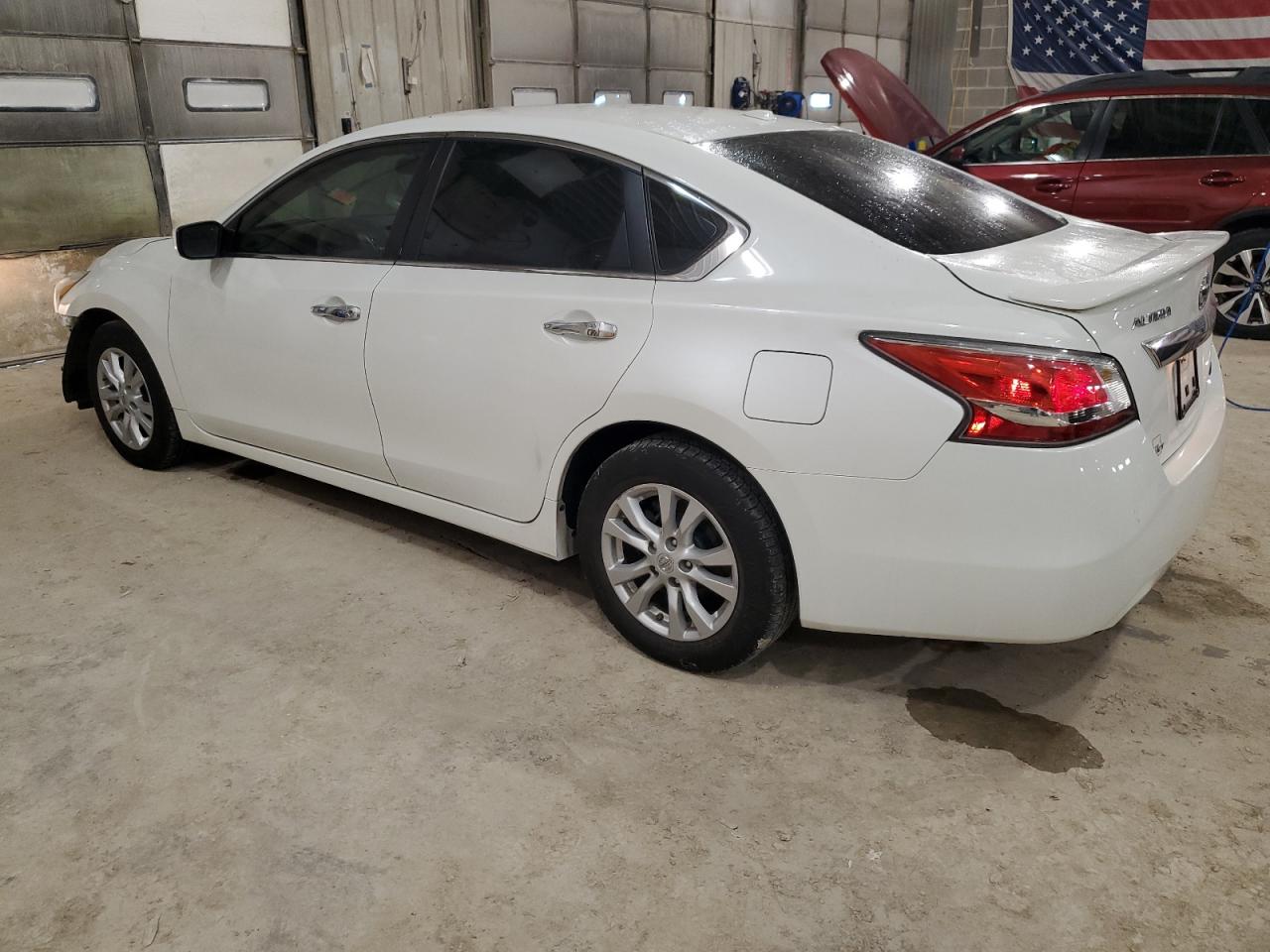 2014 Nissan Altima - Image 2