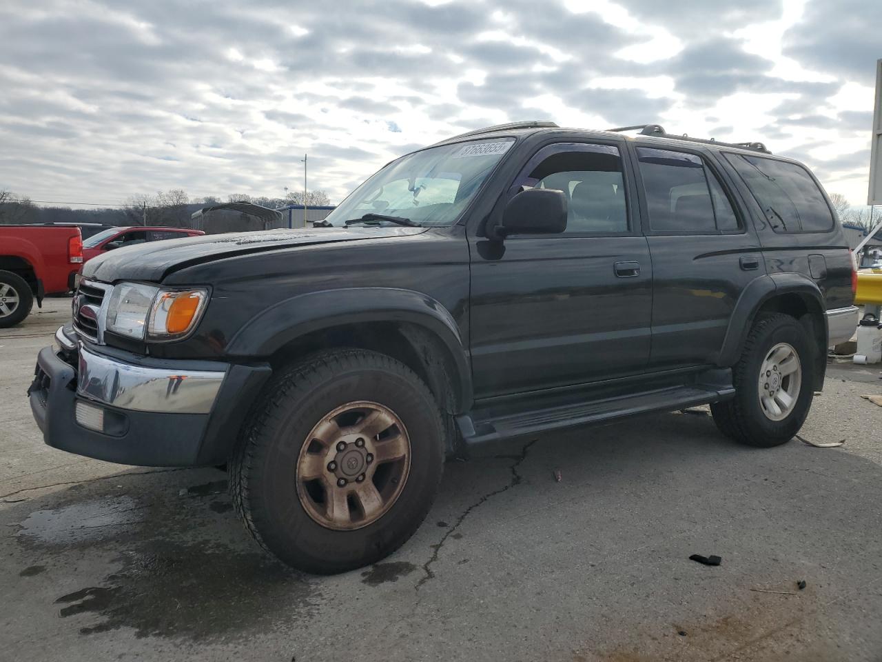 2000 Toyota 4Runner Sr5 продається в Lebanon, TN - Front End