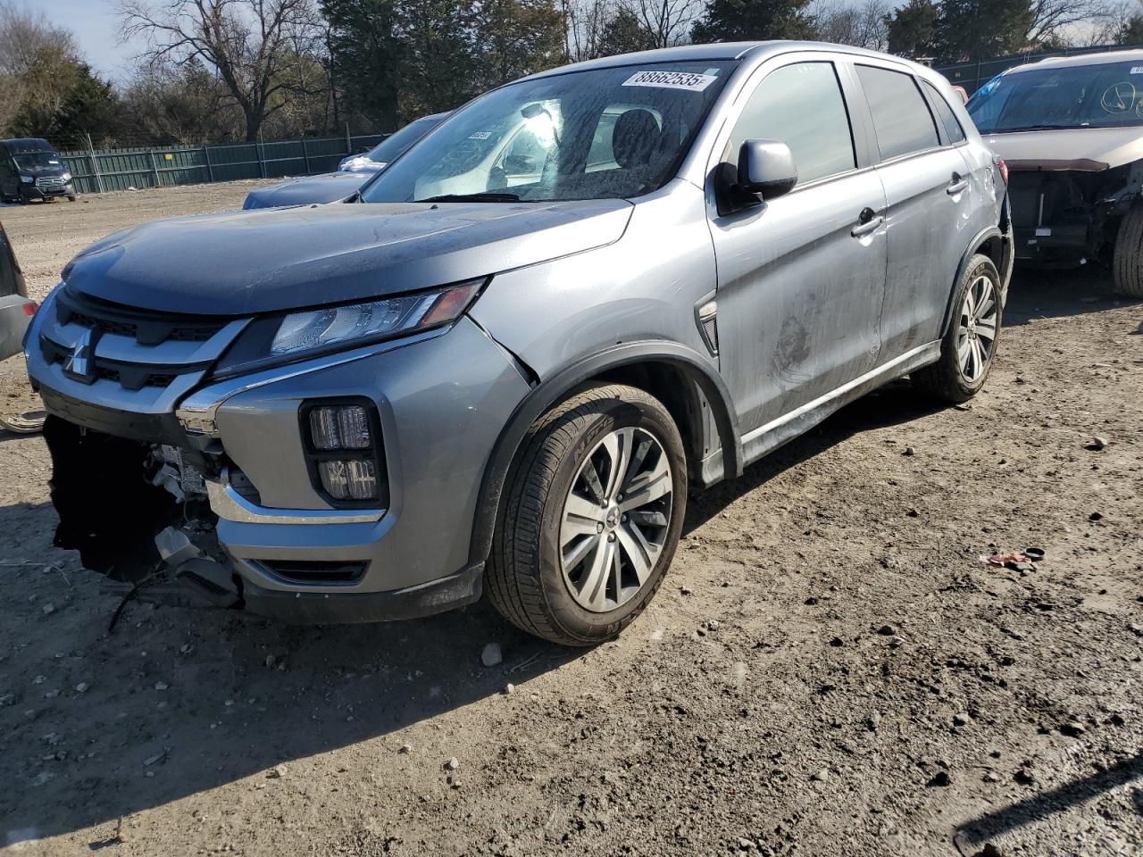 2024 Mitsubishi Outlander - Image 1