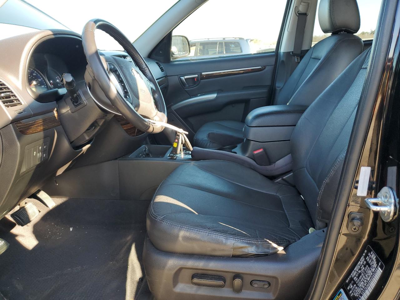 2011 Hyundai Santa Fe - Image 7