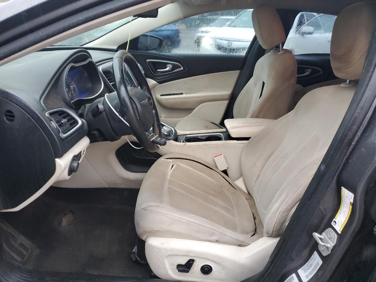 2015 Chrysler 200 - Image 7