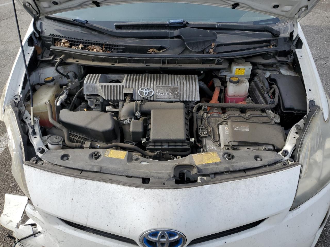 2014 Toyota Prius - Image 12