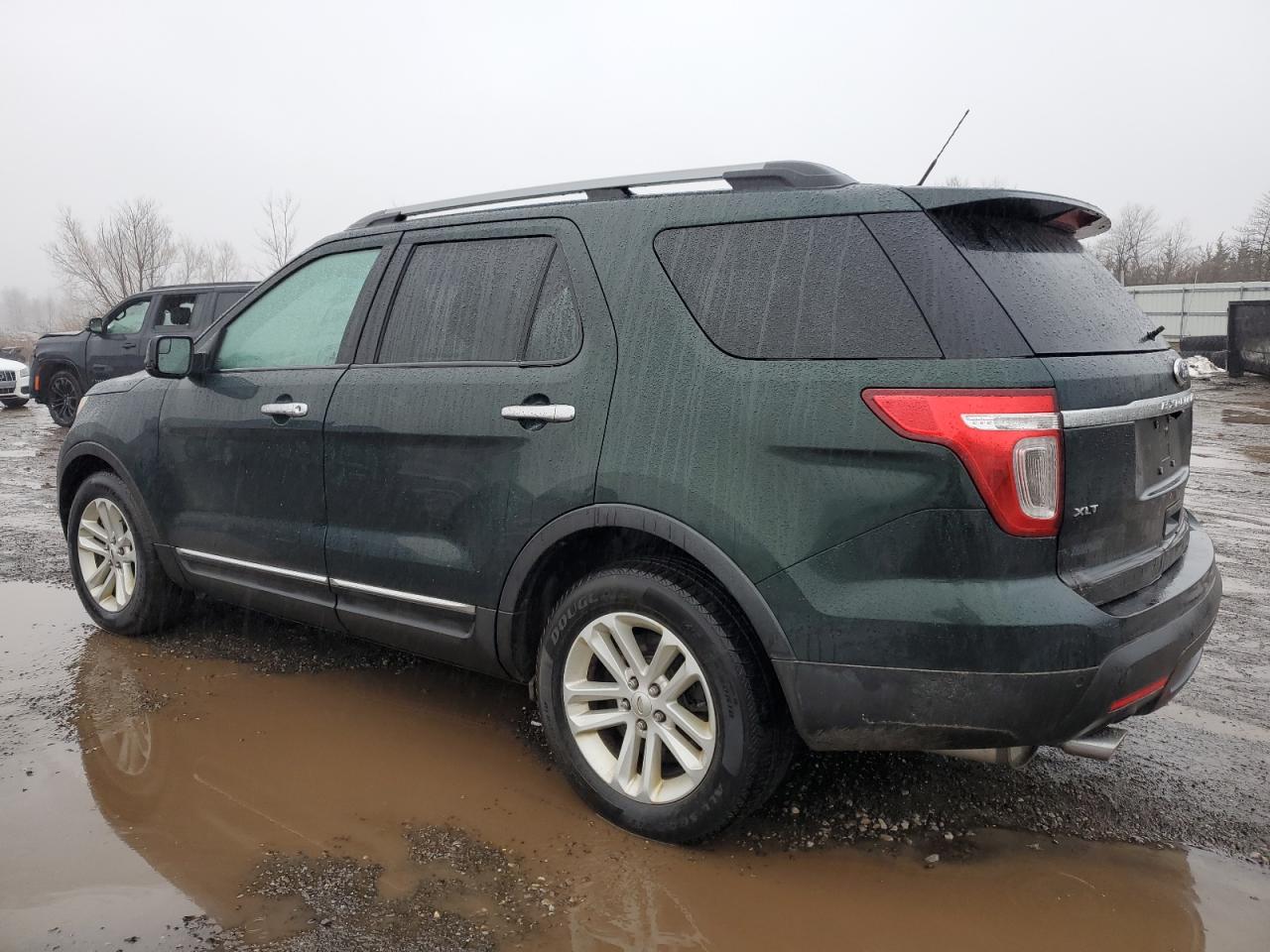 2013 Ford Explorer - Image 2