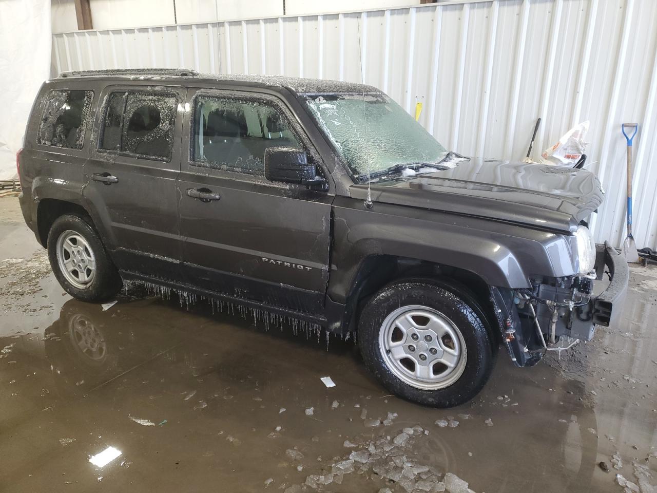 2017 Jeep Liberty (Patriot) - Image 4