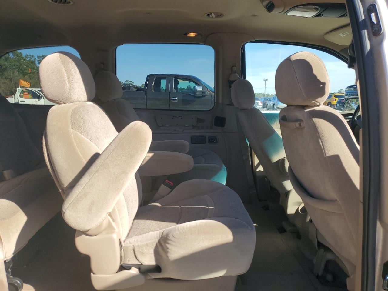 1998 Ford Windstar - Image 11