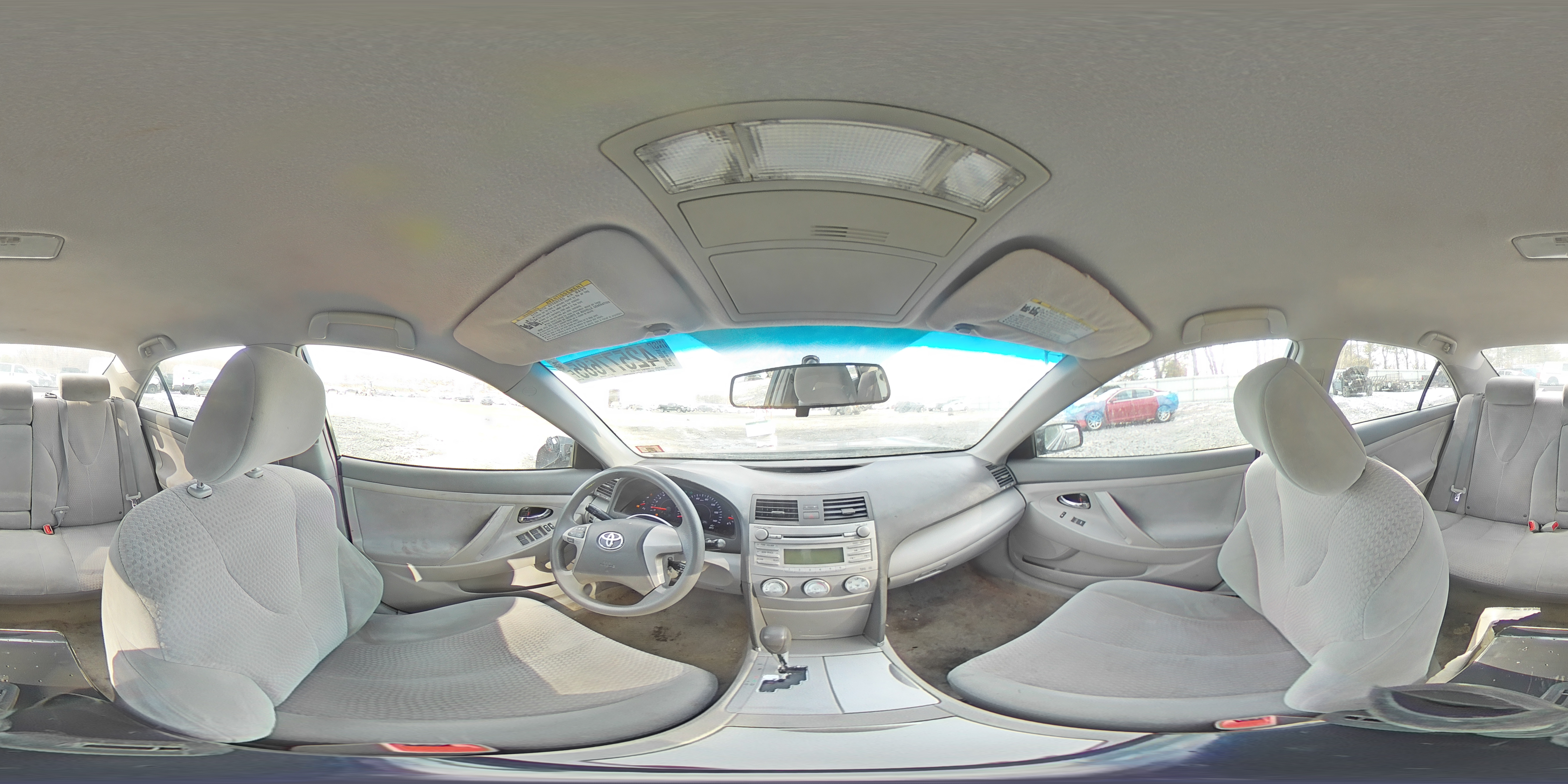 2010 Toyota Camry - Image 13