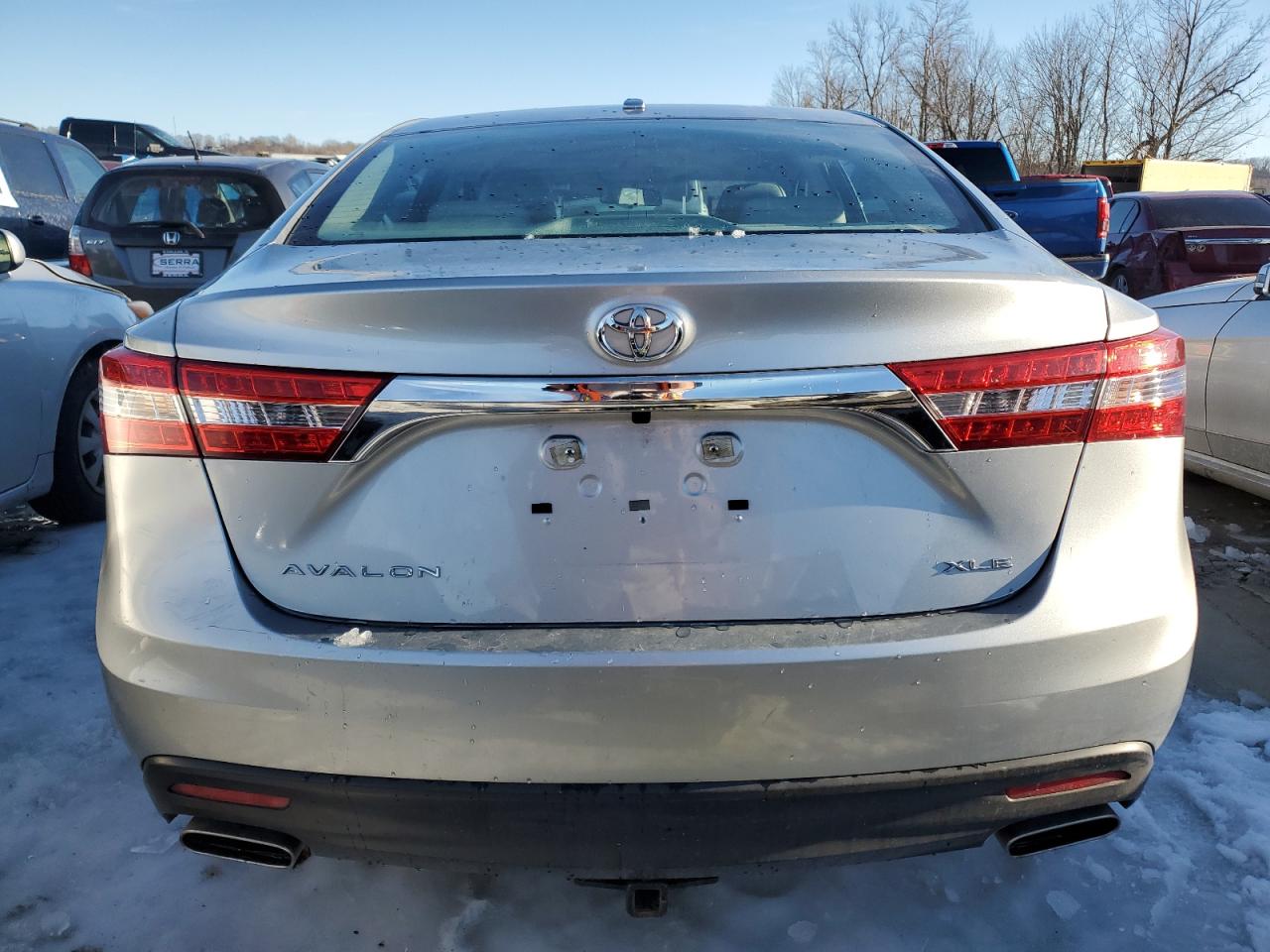 2015 Toyota Avalon - Image 6