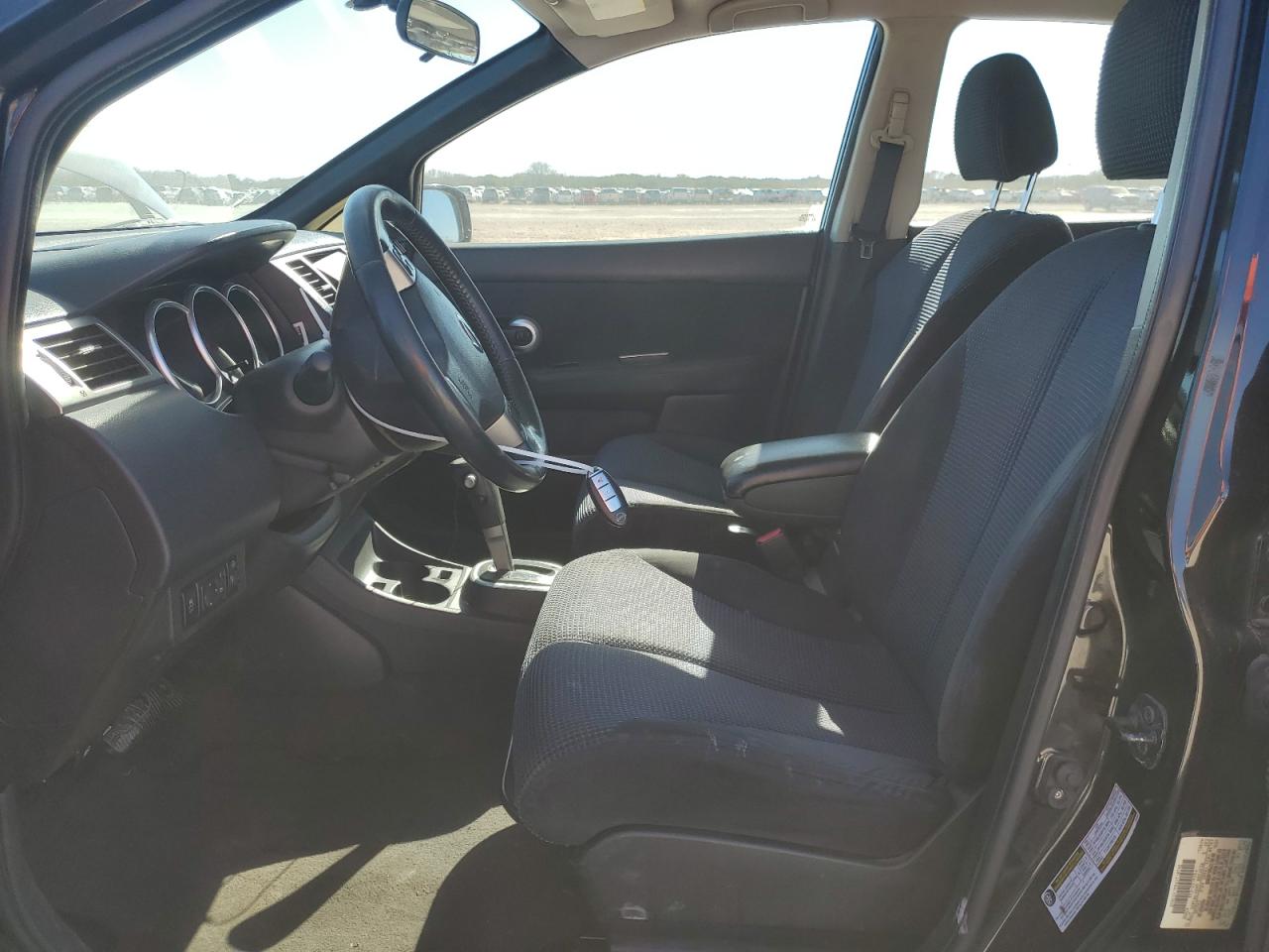 2010 Nissan Versa - Image 7