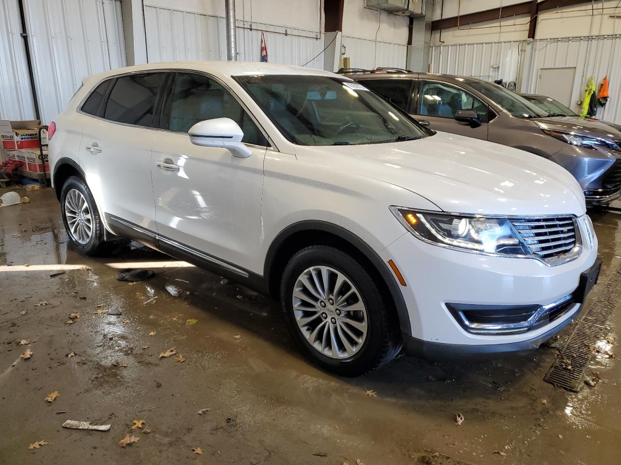 2016 Lincoln MKX - Image 4