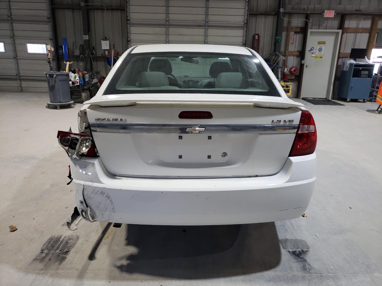 2005 Chevrolet Malibu - Image 6