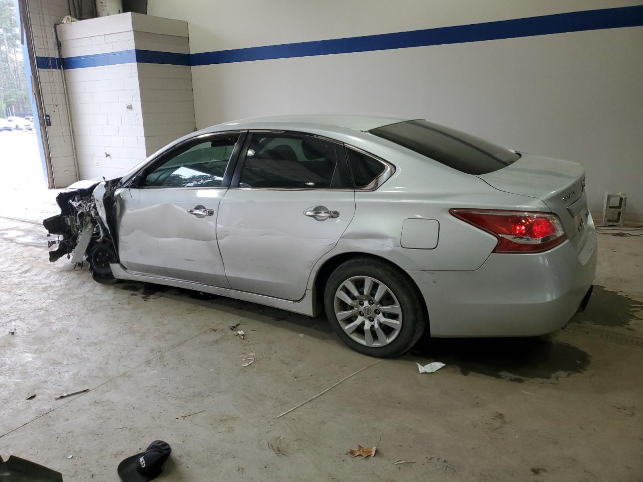 2013 Nissan Altima - Image 2