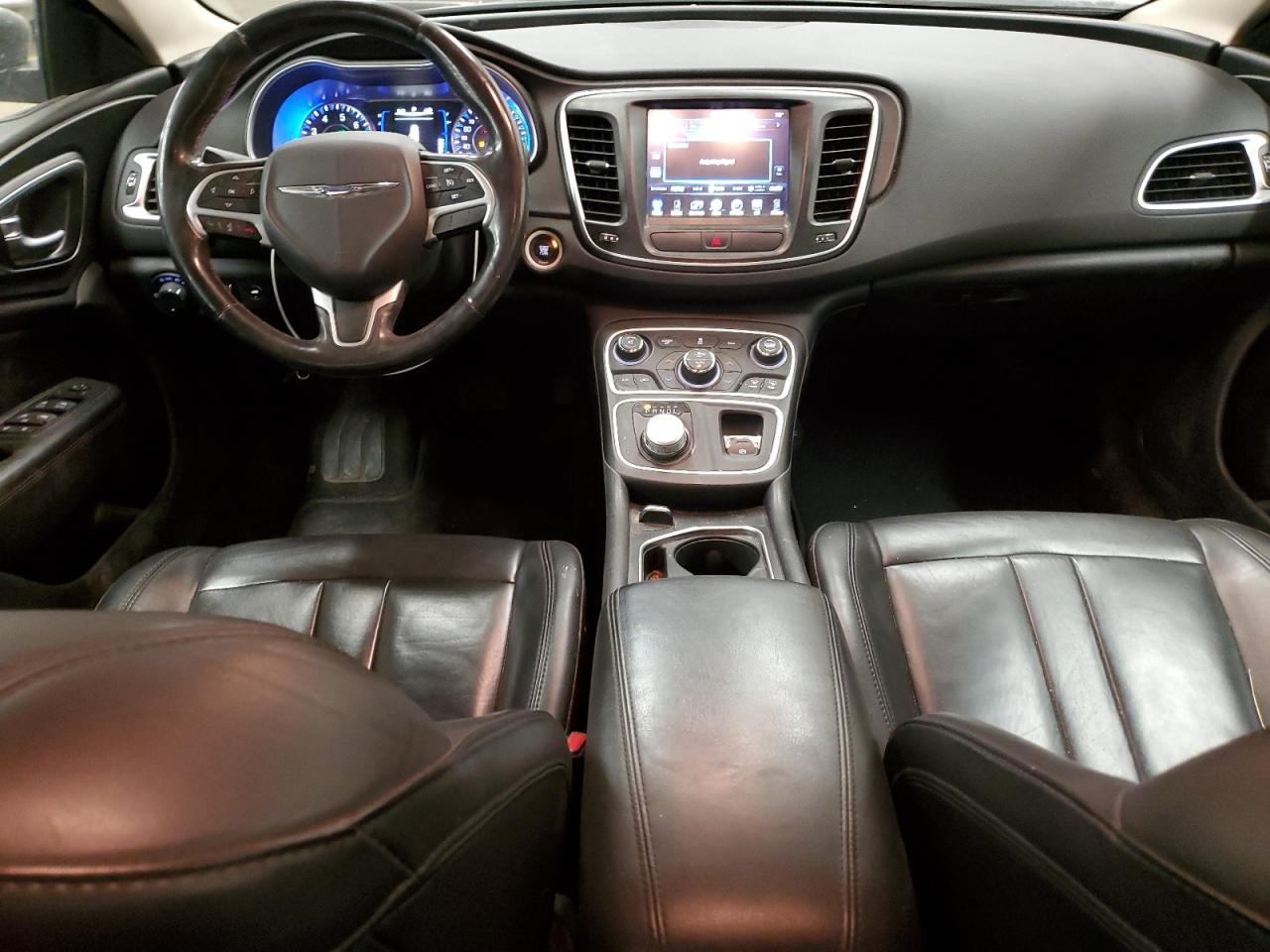 2016 Chrysler 200 - Image 8