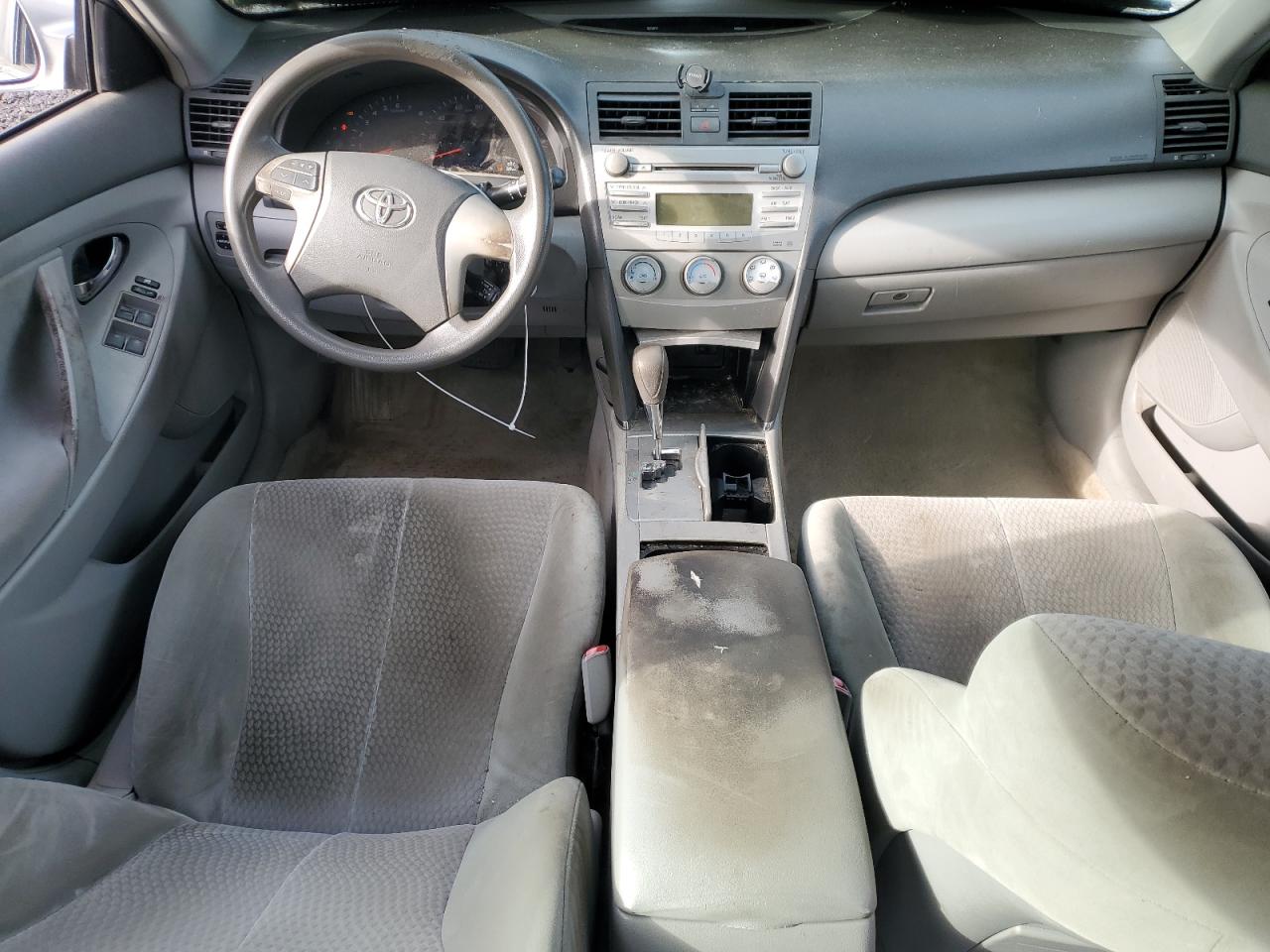 2011 Toyota Camry - Image 8