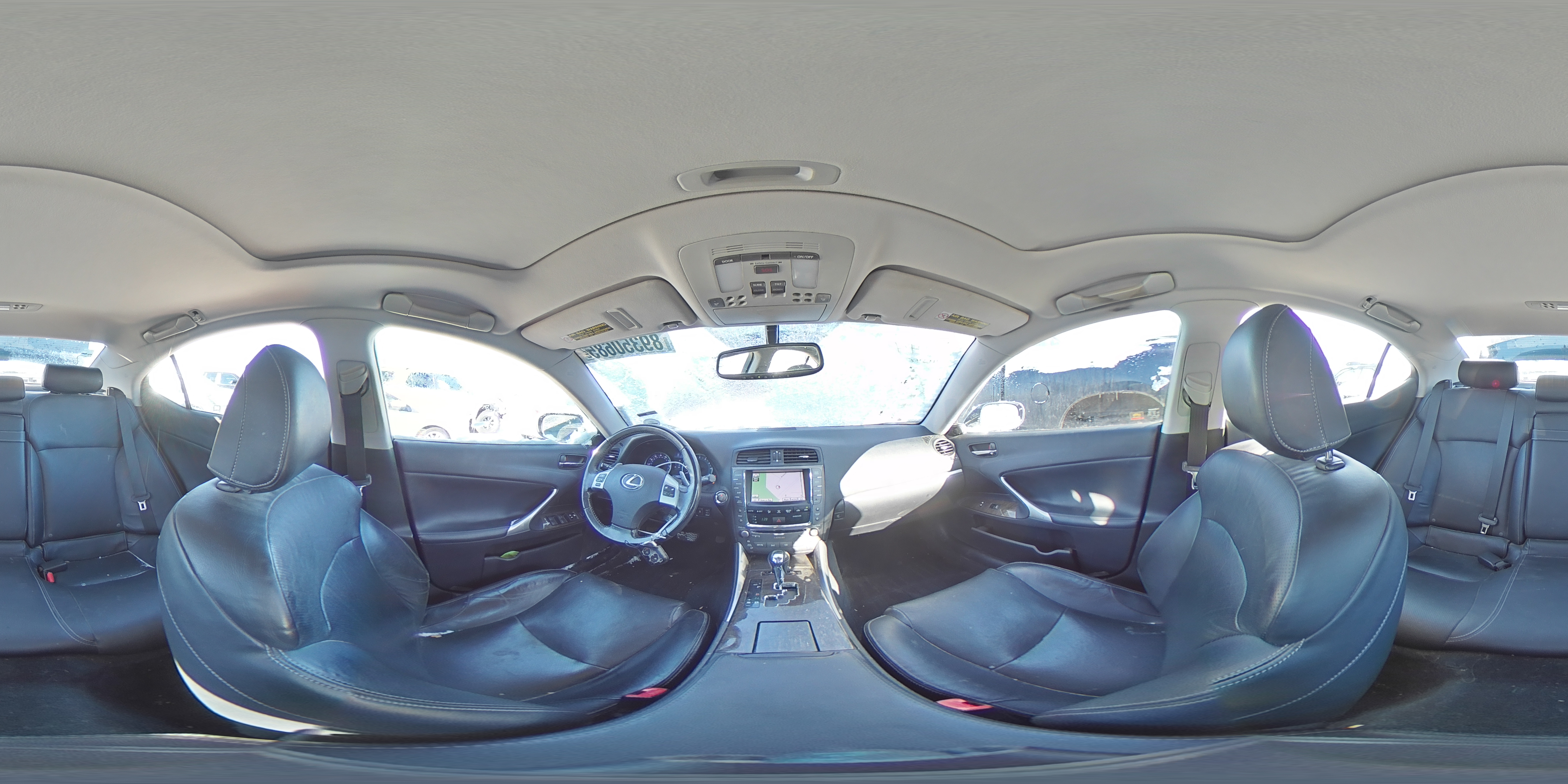 2011 Lexus IS - Image 13