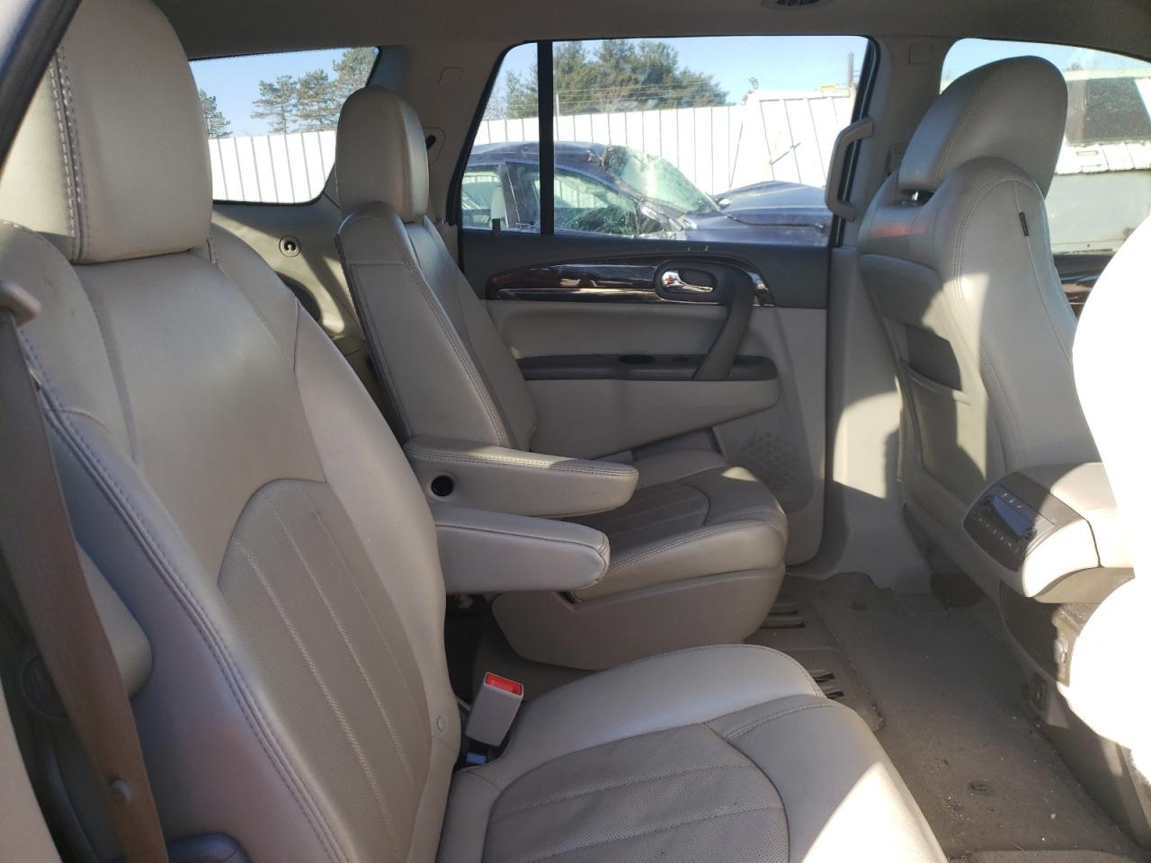 2017 Buick Enclave - Image 11