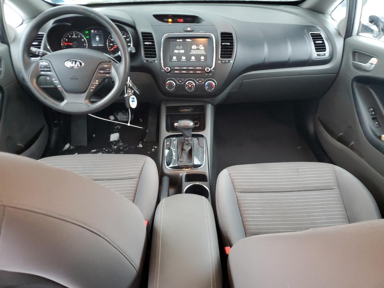 2018 Kia Forte - Image 8