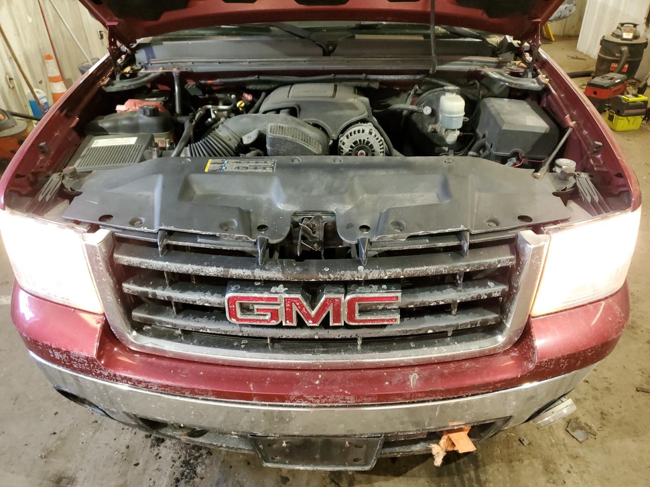 2007 GMC Sierra - Image 11