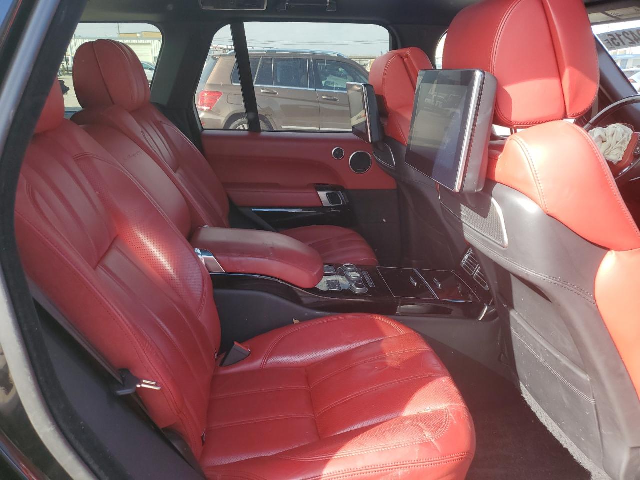 2017 Land Rover Range Rover - Image 12