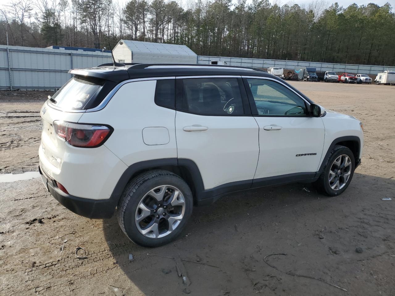 2017 Jeep Compass - Image 3