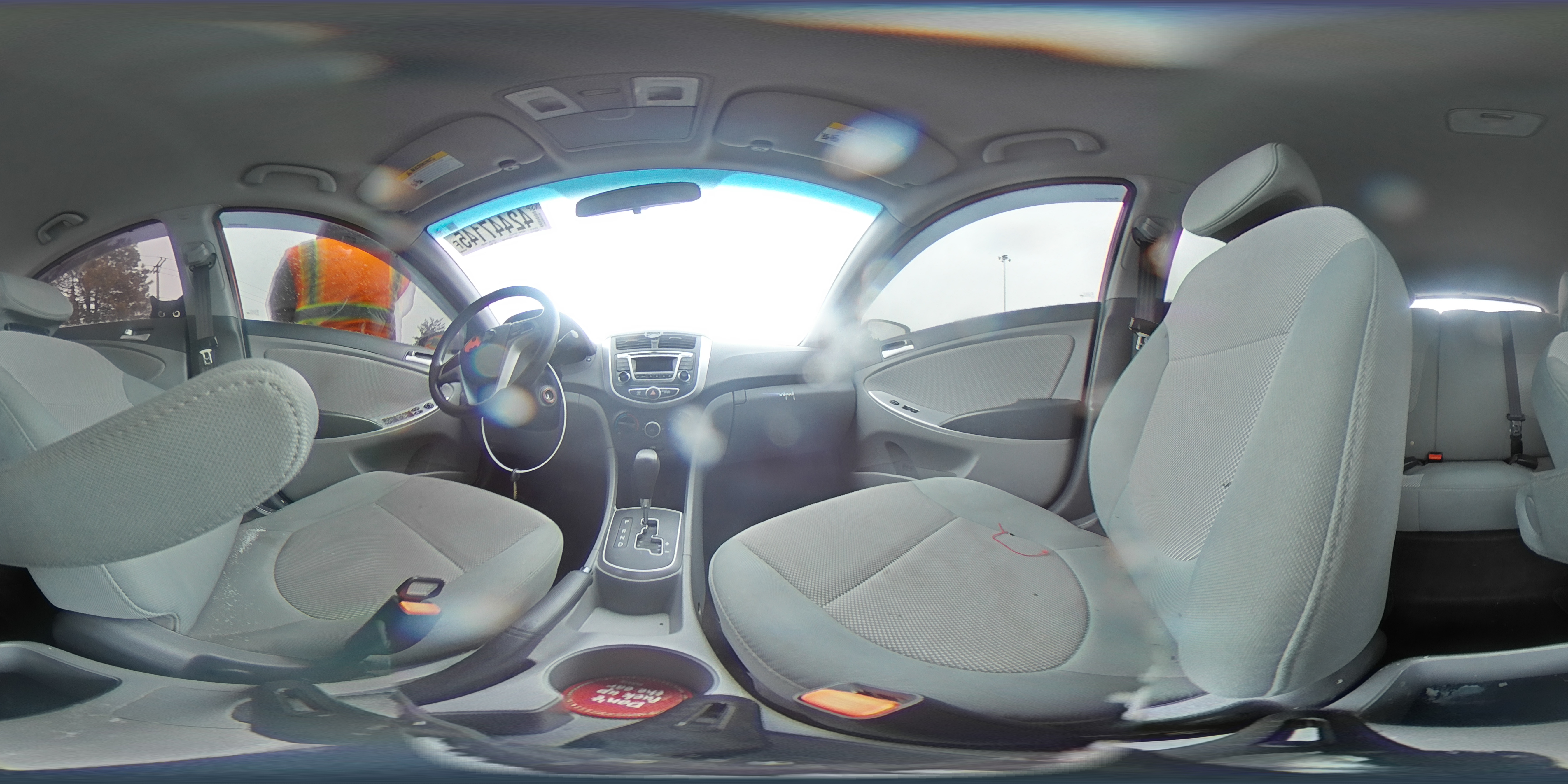 2014 Hyundai Accent - Image 14