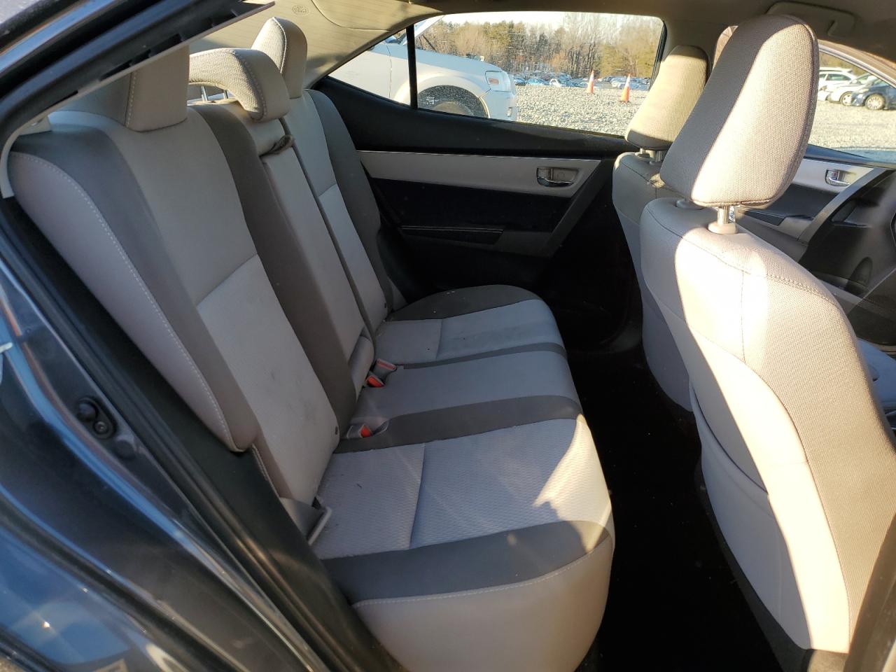 2017 Toyota Corolla - Image 10