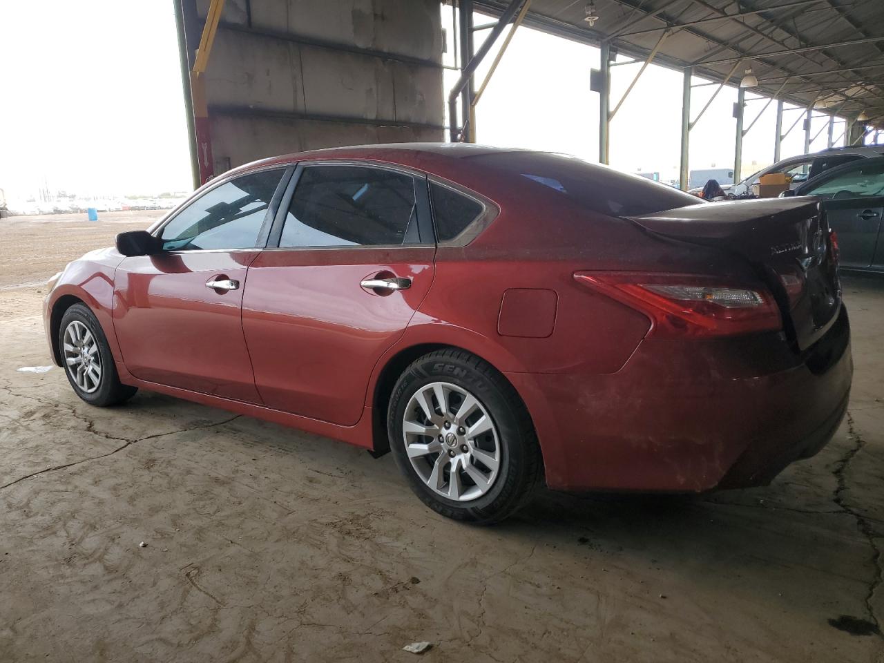 2016 Nissan Altima - Image 2