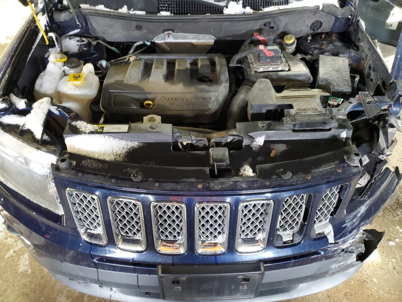 2014 Jeep Compass - Image 12