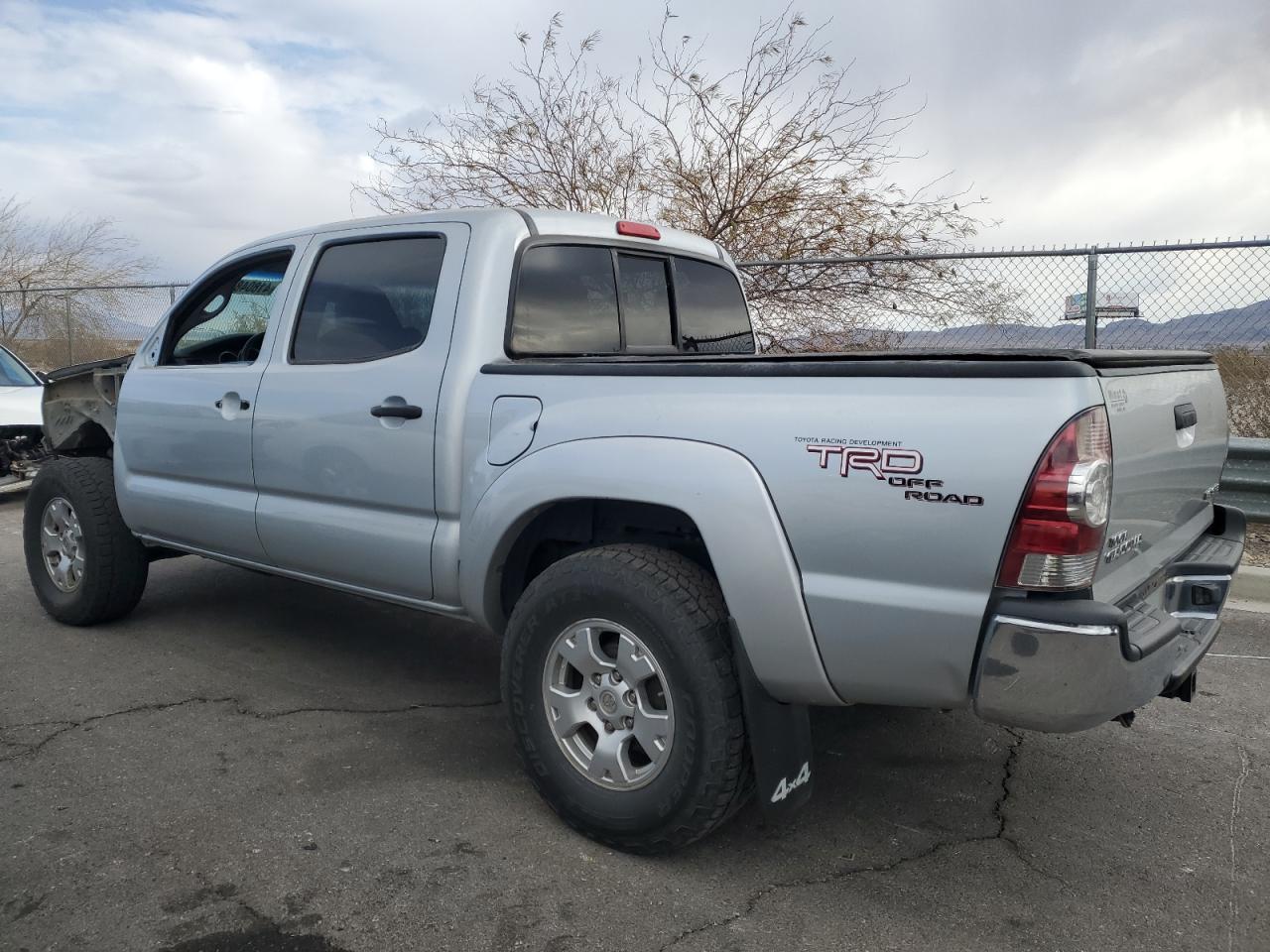 2009 Toyota Tacoma - Image 2