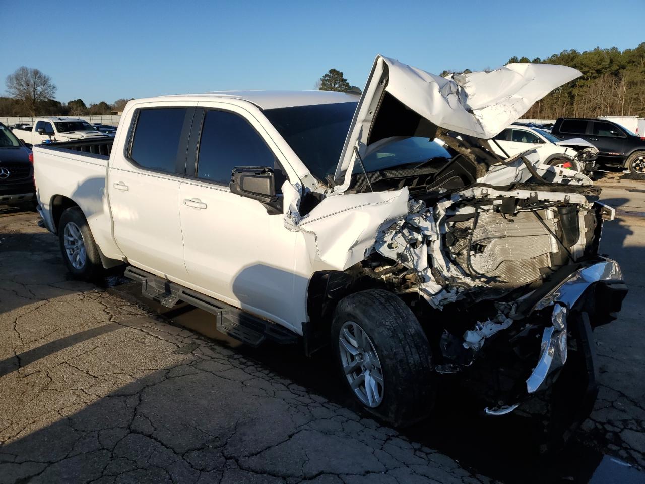 2019 Chevrolet Silverado - Image 4