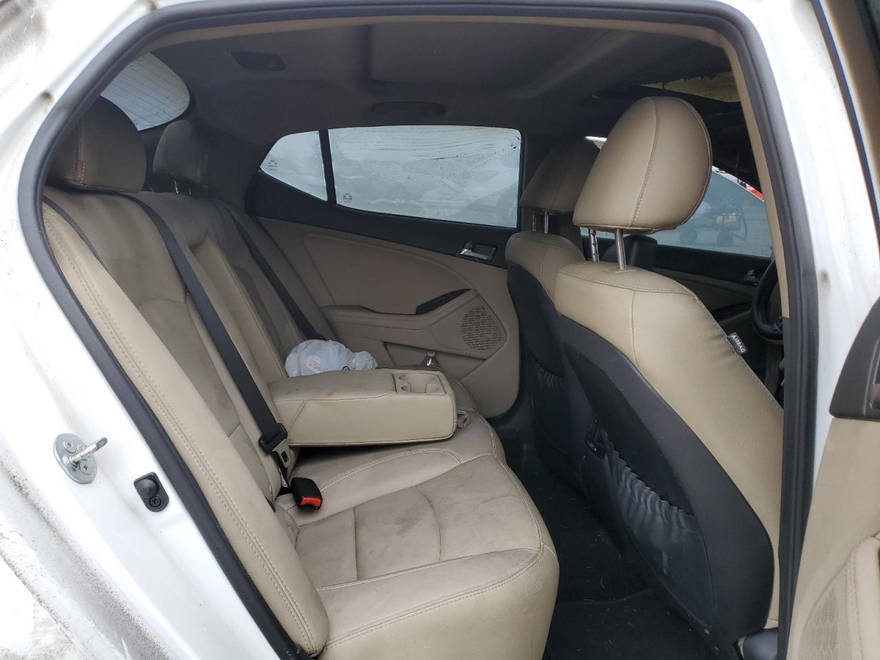 2013 Kia Optima - Image 10