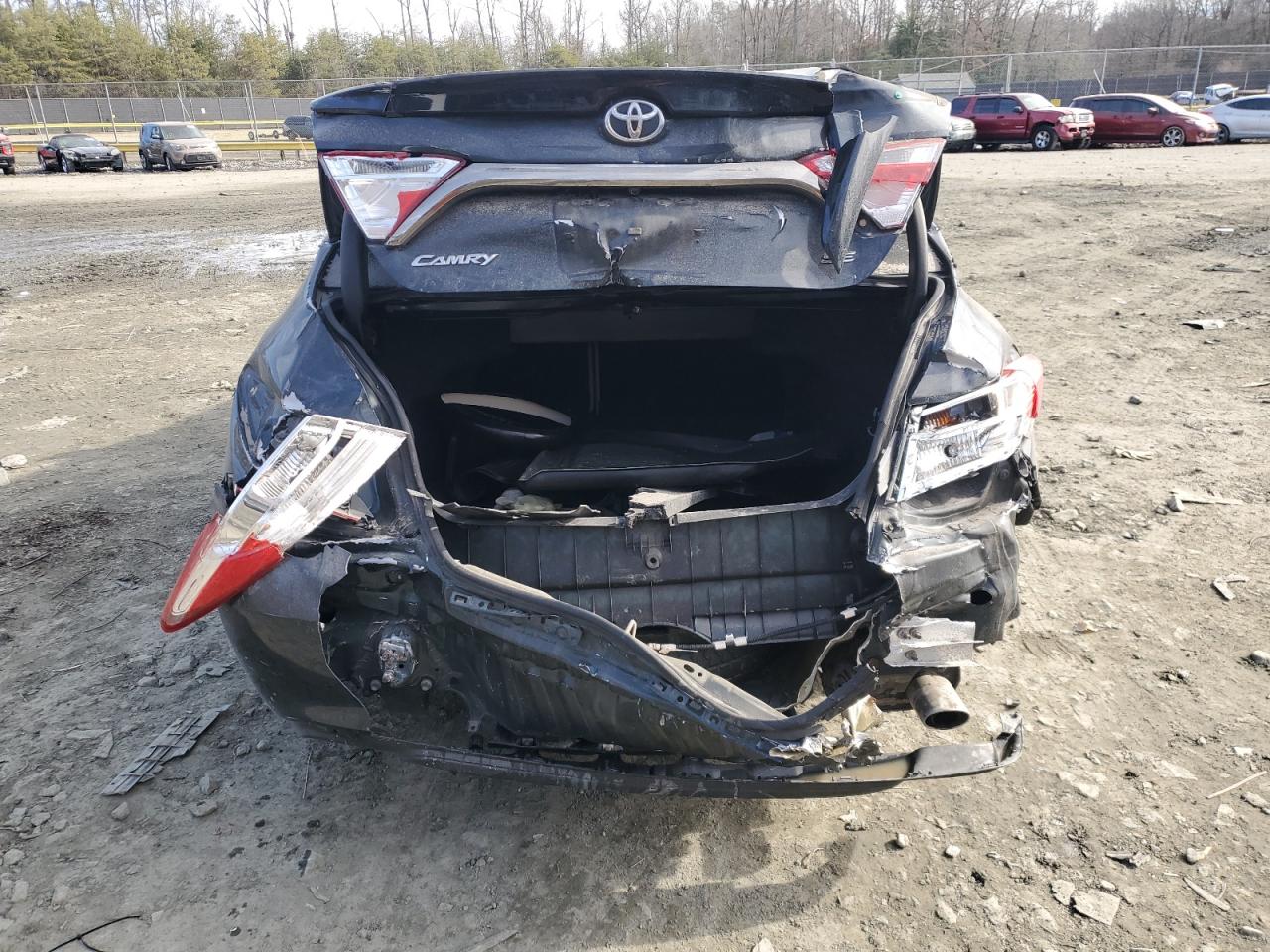 2015 Toyota Camry - Image 6