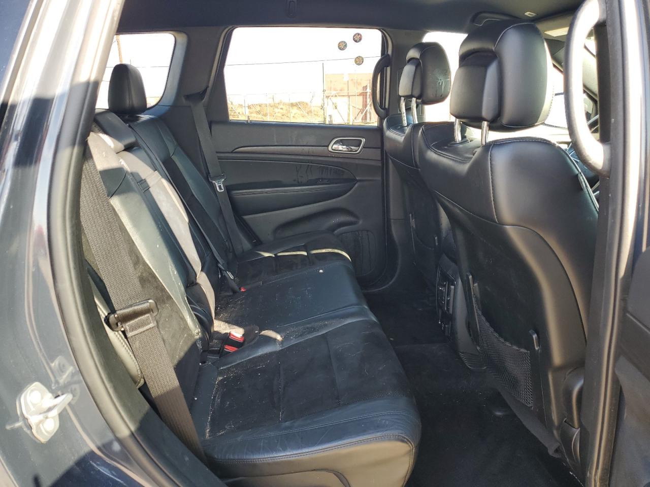 2017 Jeep Grand Cherokee - Image 12