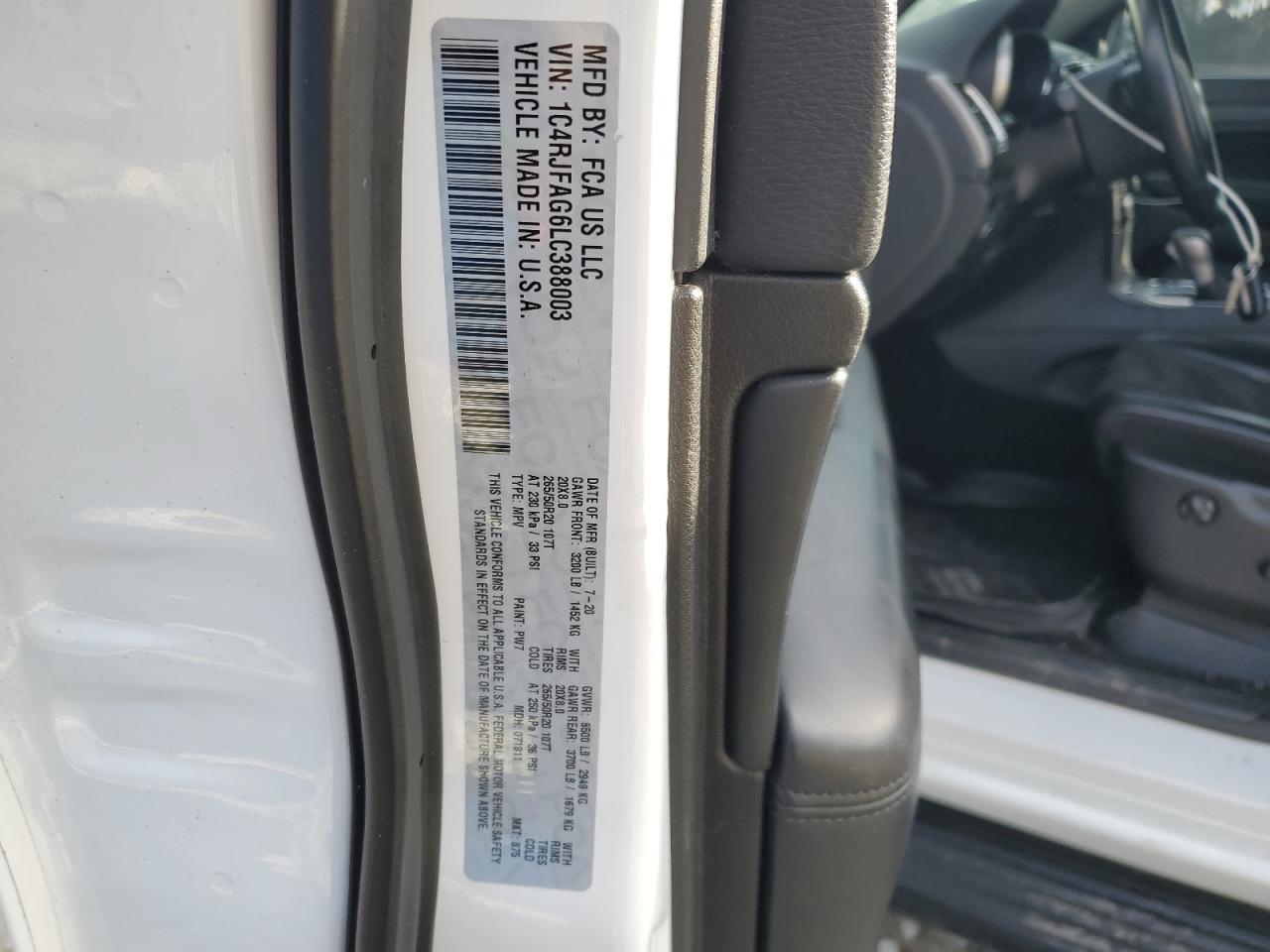 2020 Jeep Grand Cherokee - Image 14