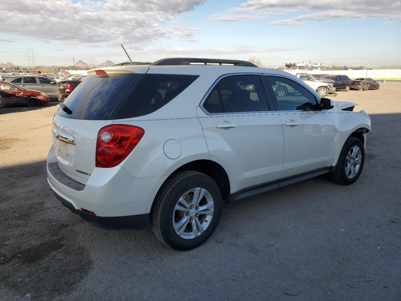 2015 Chevrolet Equinox - Image 3