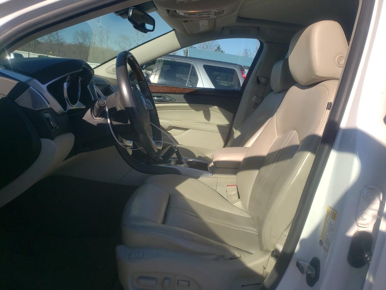 2011 Cadillac SRX - Image 7