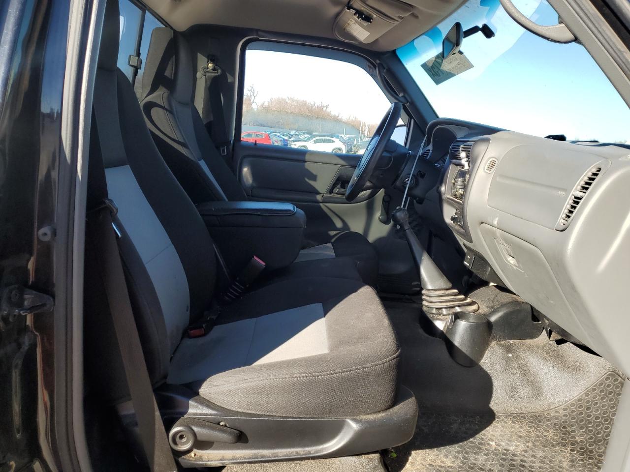2005 Ford Ranger - Image 10