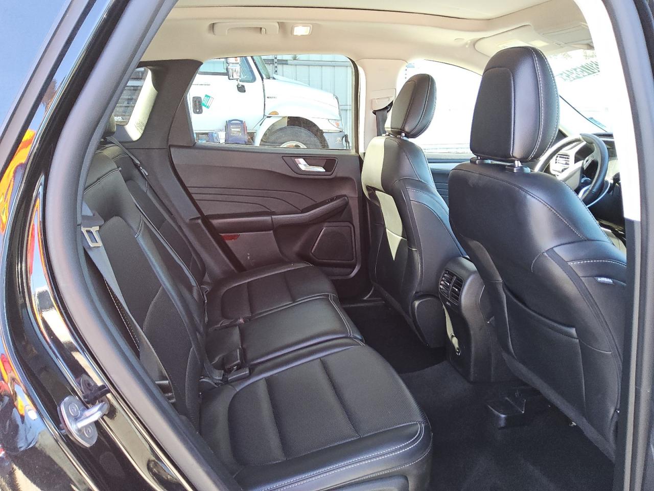 2021 Ford Escape - Image 11