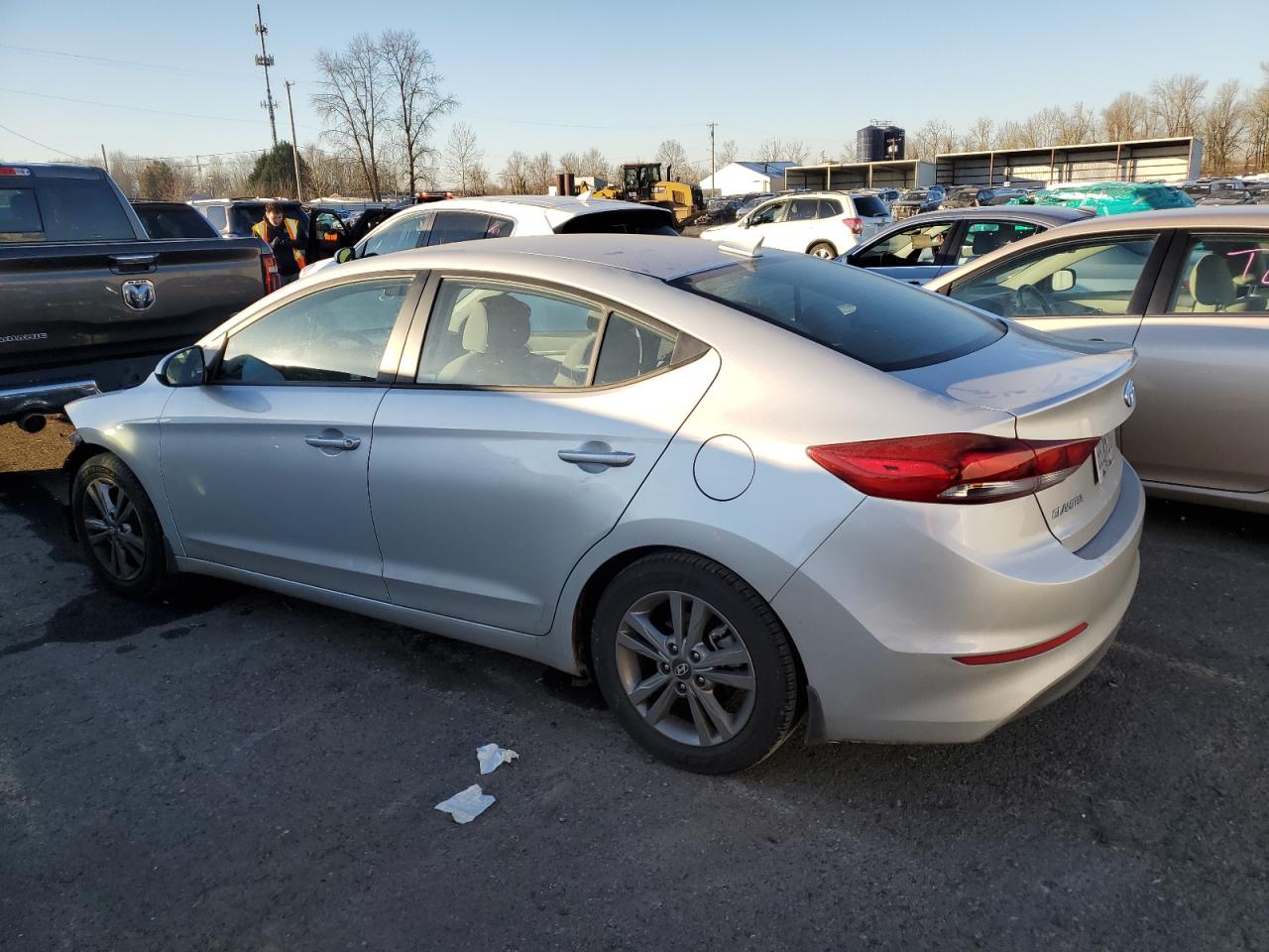 2018 Hyundai Elantra - Image 2