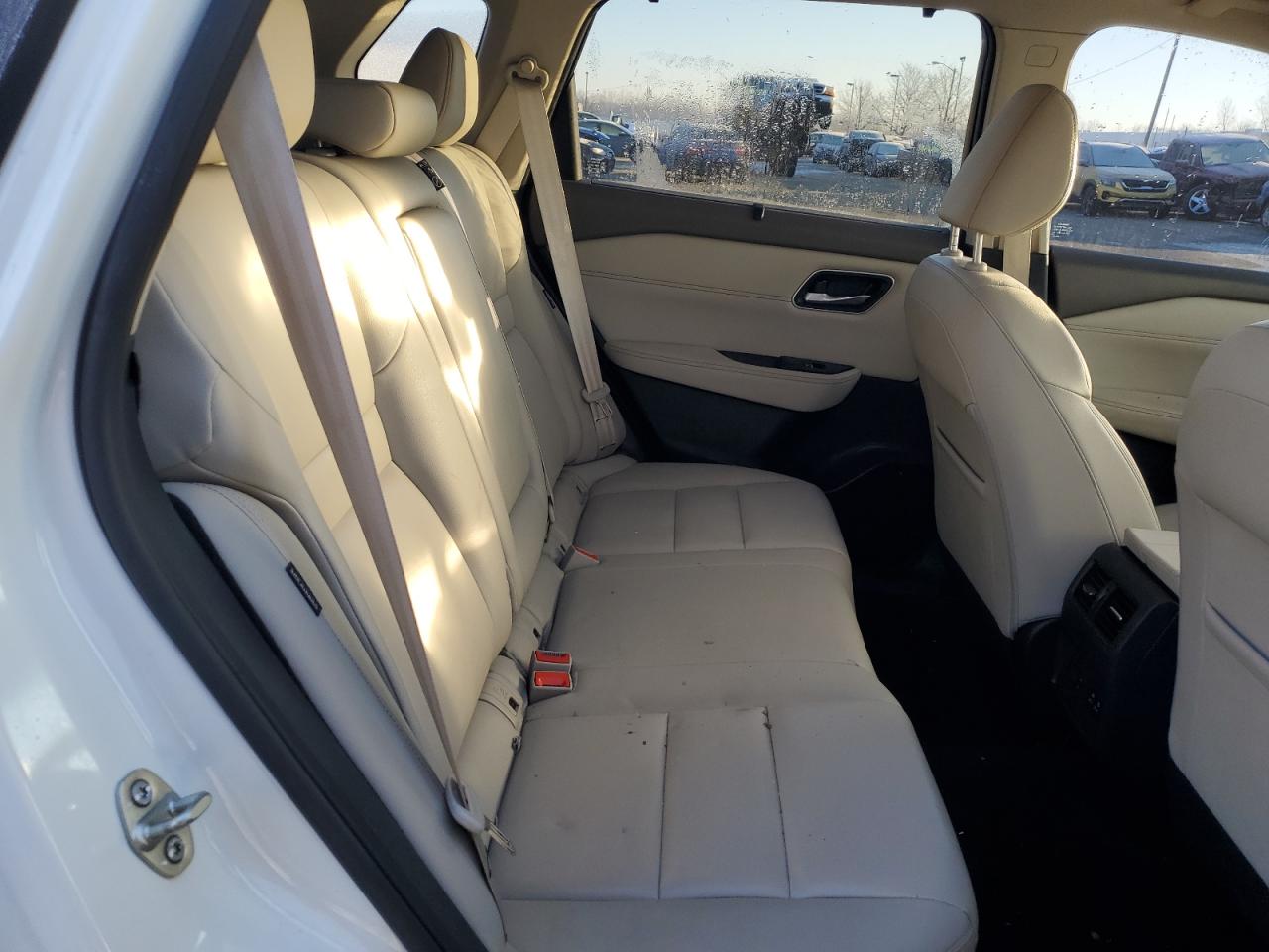 2021 Nissan Rogue - Image 11