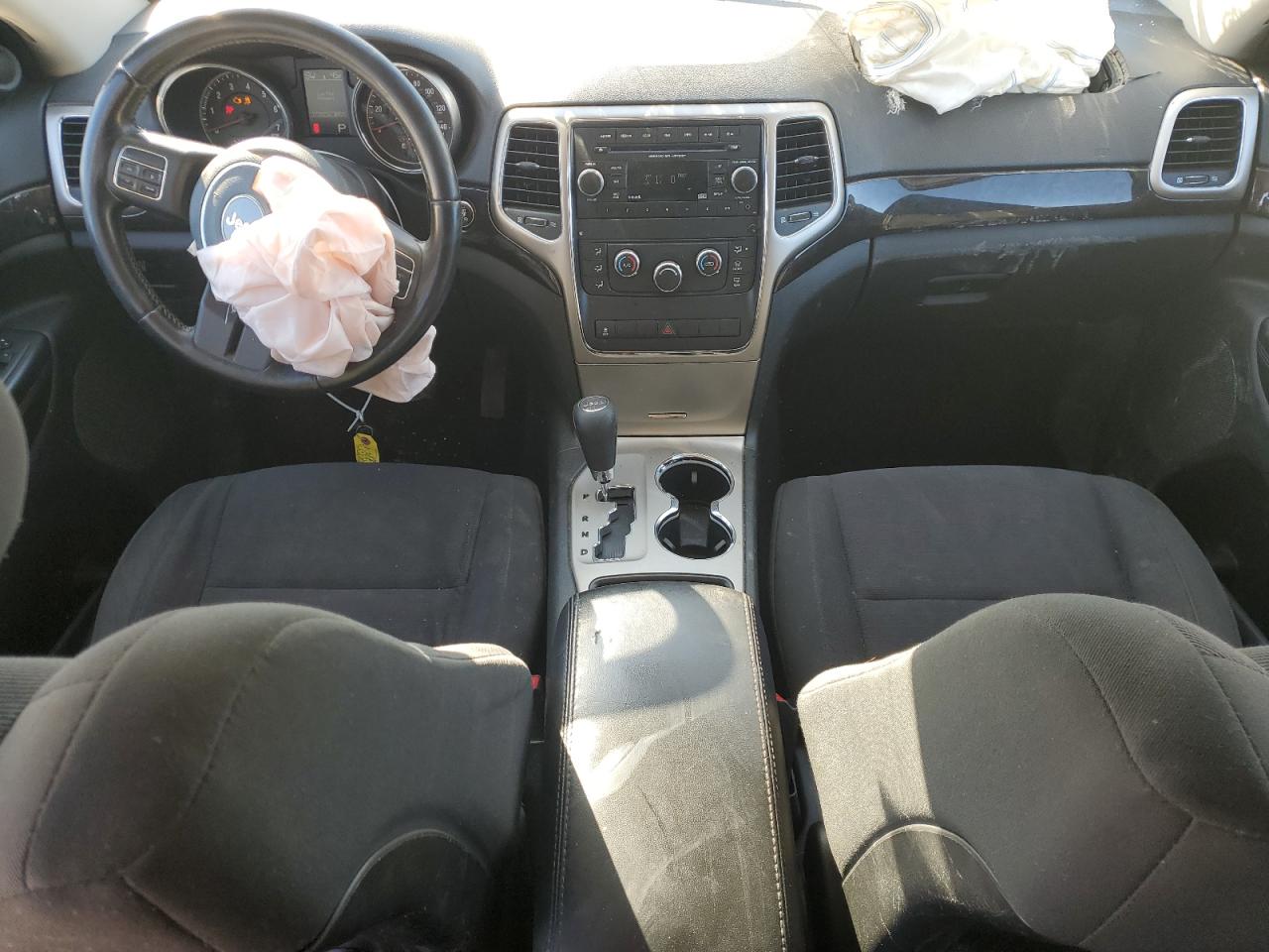 2012 Jeep Grand Cherokee - Image 8