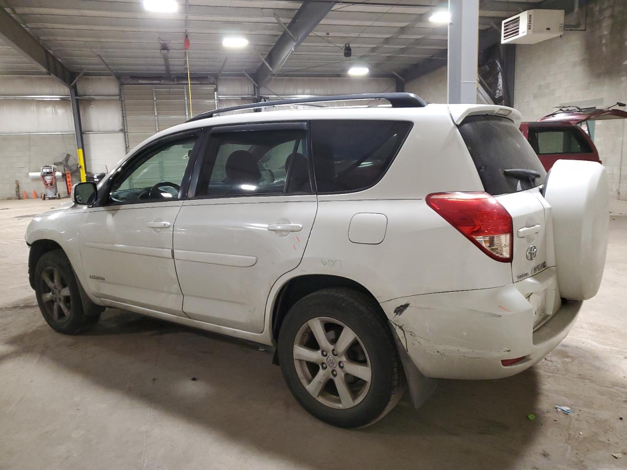 2008 Toyota RAV 4 - Image 2