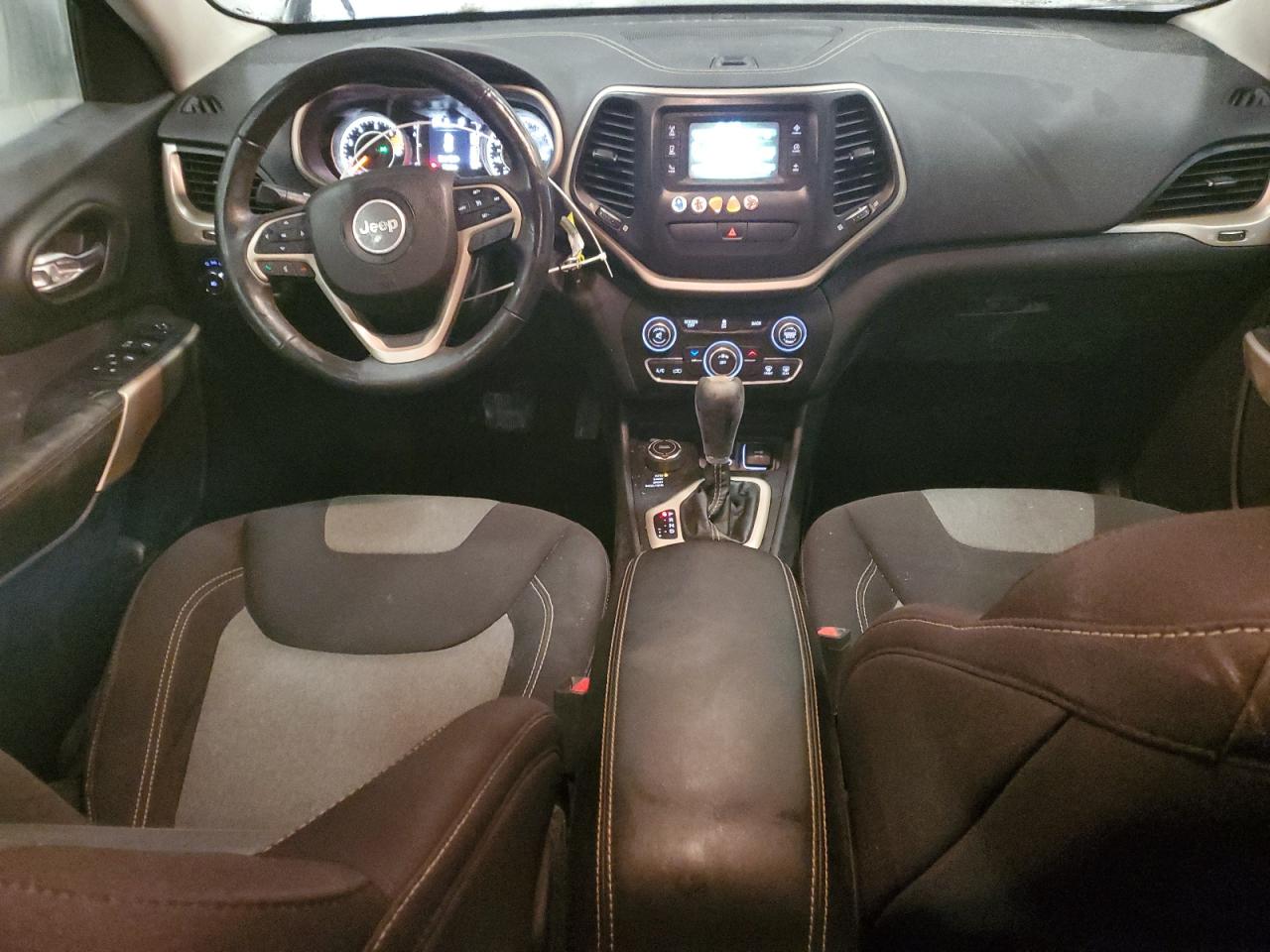 2018 Jeep Grand Cherokee - Image 8